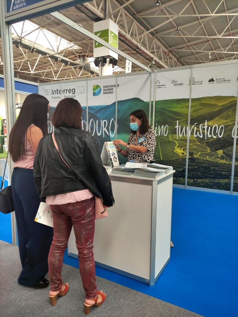 Divulgación de los productos turísticos Duero Douro en las Ferias INTUR y AR&PA y organización de jornada promocional del proyecto. 2021-2022